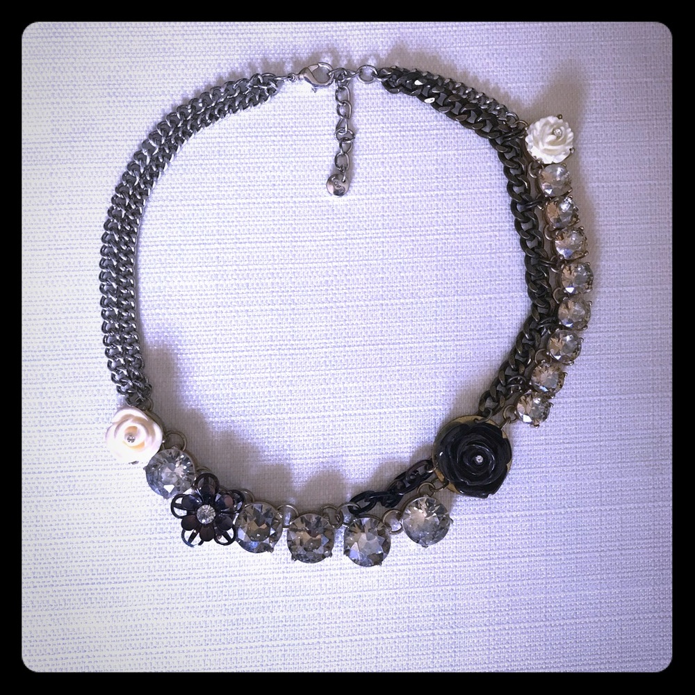 Ann Taylor Loft statement necklace